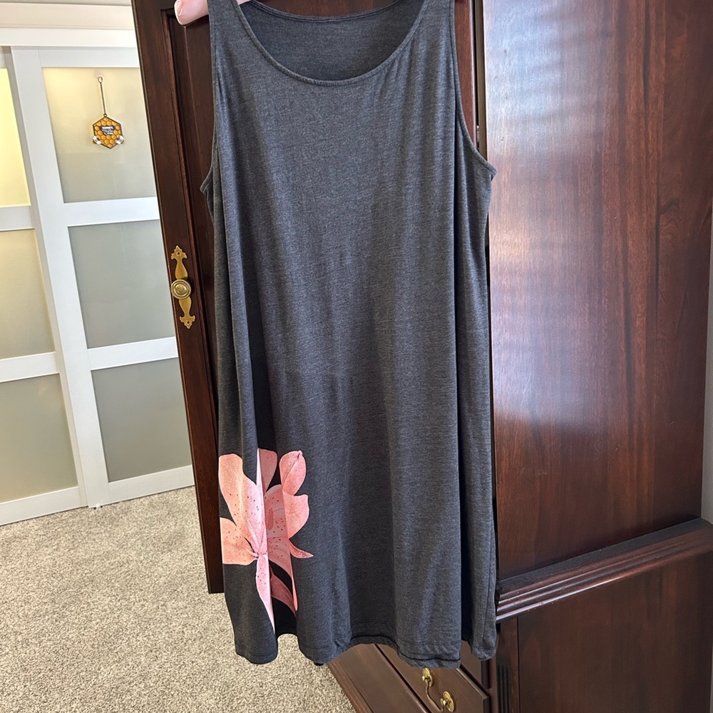 Gray Sleeveless Dress with Pink Floral Design